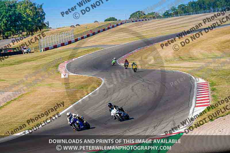 donington no limits trackday;donington park photographs;donington trackday photographs;no limits trackdays;peter wileman photography;trackday digital images;trackday photos